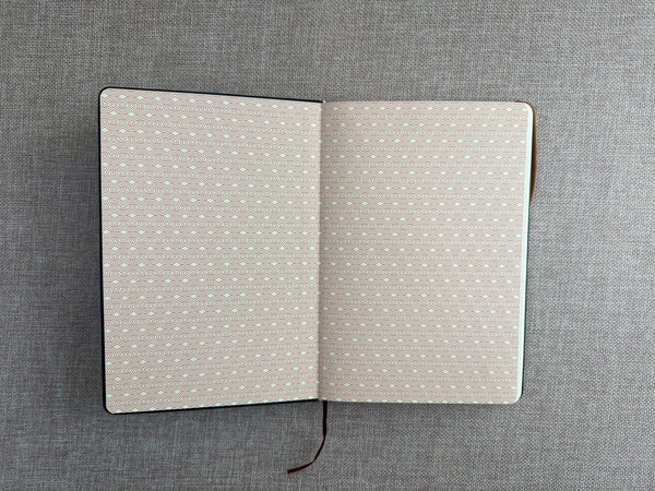 2027 Week to View - A5 Diary with Pen - Croc Tan