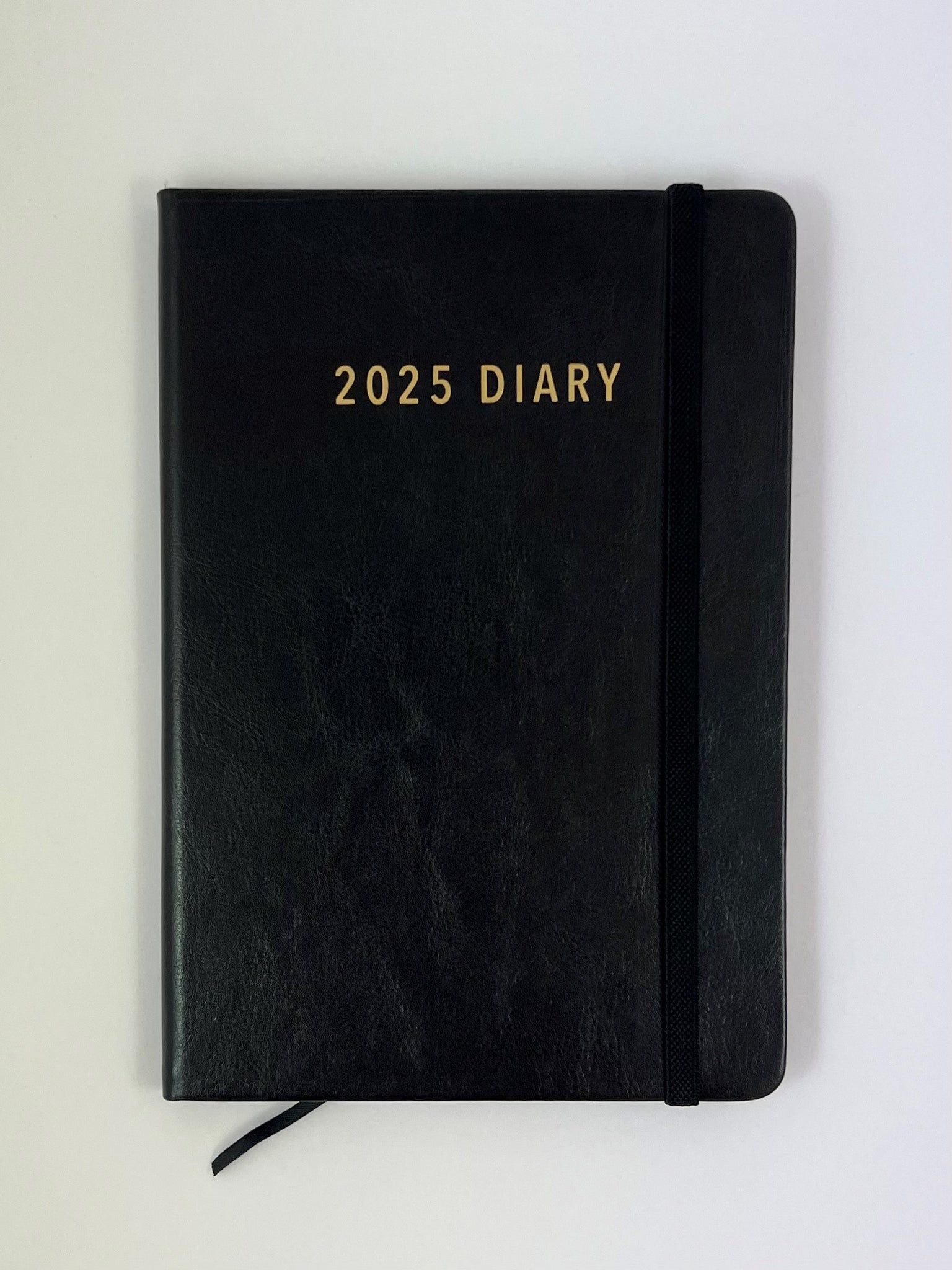 2025 A5 Diary Week to View - Black